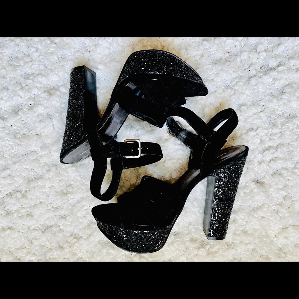 Nine West block heel sandal size 8.5 & free clutch